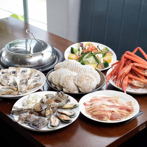 Okinawa, Japan | Chatan Steam Seafood | 270-degree panoramic sea views