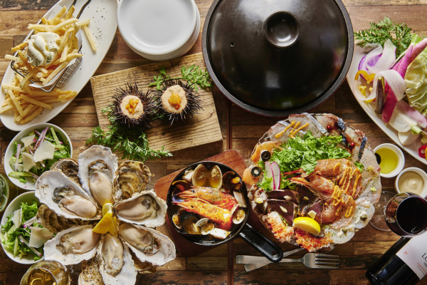 Sakuragicho/Takashimacho, Kanagawa Prefecture | Oyster Bar SEAFOOD STAND PACIOREK HANATARE(シーフードスタンド パチョレック ハナタレ 野毛店)| Seat Reservation Only