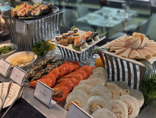 KLタワー回転レストランオービット ハイティーセット / ディナービュッフェ お食事券 (マレーシア クアラルンプール)