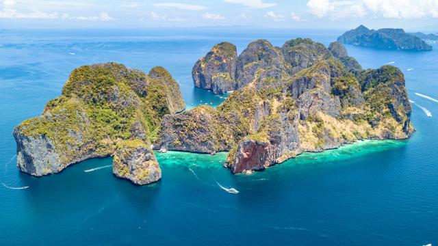 [Special Discount] Phi Phi Islands Day Trip by Speedboat from Krabi