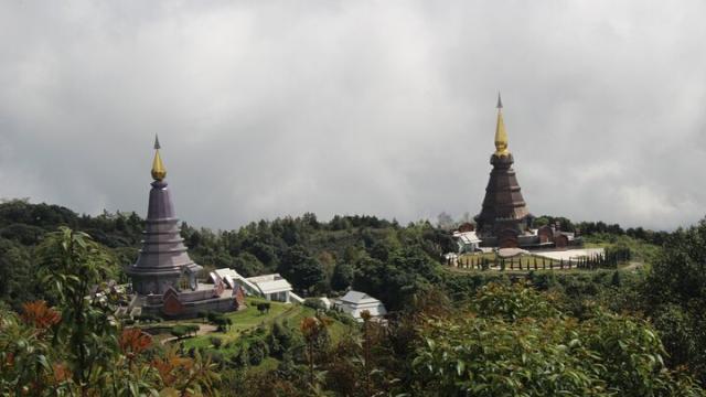 Doi Inthanon National Park: Tour the Highest Point in Thailand | Chiang Mai
