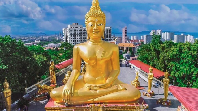 Pattaya City Tour: Big Buddha Hill, Gems Museum & Gallery | Thailand