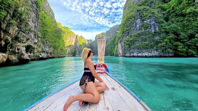Phi Phi Island Private Longtail Boat to Maya Bay with Snorkeling | Thailand