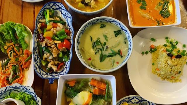 Chiang Mai, Thailand|Tha Chang Cooking Classes Authentic Thai cuisine cooking class experience in Northern Thailand|Half-day tour