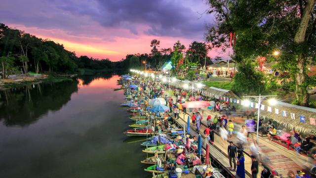 Hat Yai City & Floating Market Evening Private Tour | Thailand