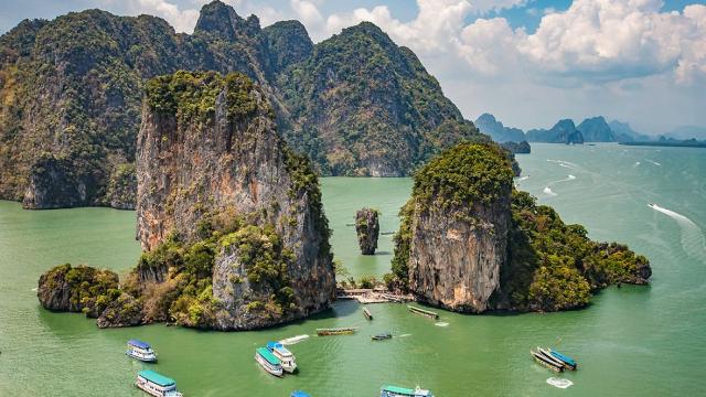 Phuket Phang Nga Bay & Similan Islands 2D1N Tour with 5-Star Accommodation & Free Transfers | Thailand