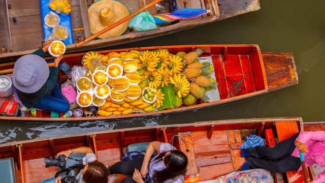 Bangkok Private Tour: Damnoen Saduak Floating Market & Maeklong Railway Market | Thailand
