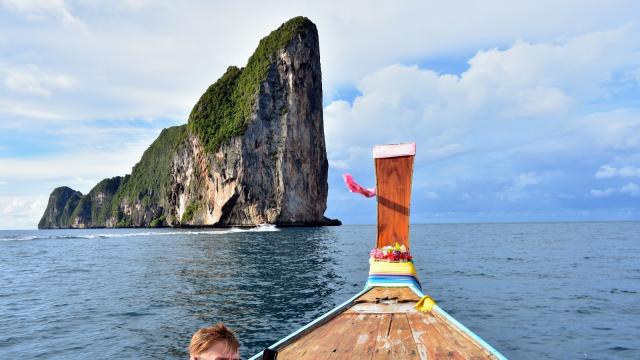 Phi Phi Islands Longtail Boat Half-Day Tour: Monkey Beach, Viking Cave & Phi Leh Lagoon Snorkeling