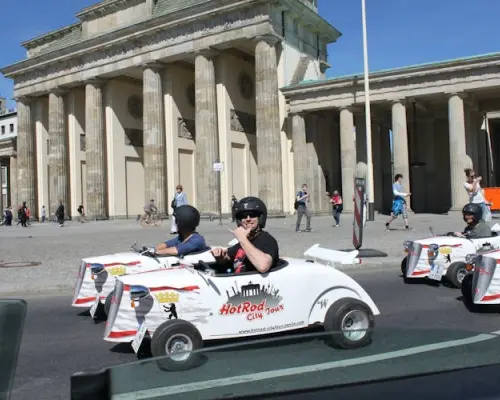 Guided 120 -minute Hot rod tour of Berlin