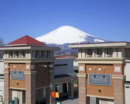 東京富士山五合目＆御殿場Premium Outlets＆大涌谷・蘆之湖豪華巴士一日遊