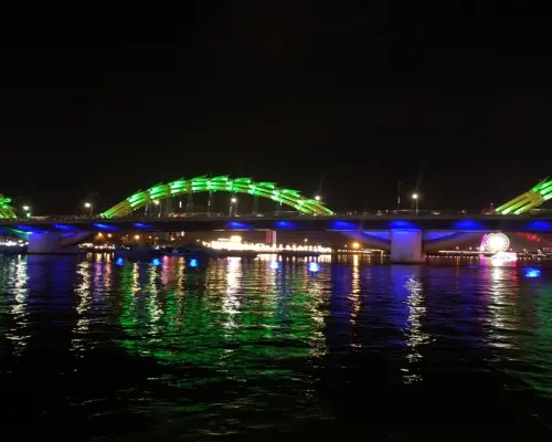 【越南旅遊】嗨玩中越雙城～纜車佛手橋、迦南島竹桶船、會安燈籠古鎮、玩峴港半日閒五日
