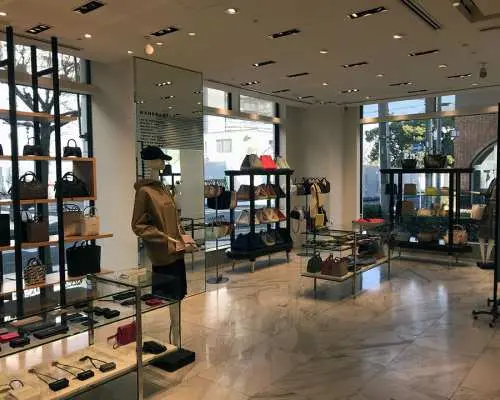 Japan | BARNEYS NEW YORK Duty Free Coupon | 10% Duty Free + Maximum Discount 5%