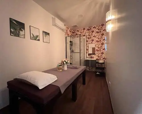 Bangkok Laks Thai Massage at Asoke | Thailand