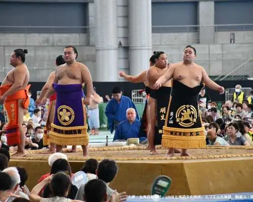 Hokkaido Grand Sumo Tournament and Moerenuma Park One-day Bus Tour