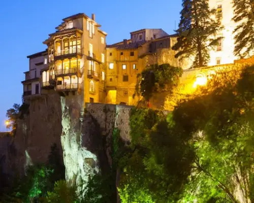 从马德里出发的昆卡自然和城市之旅