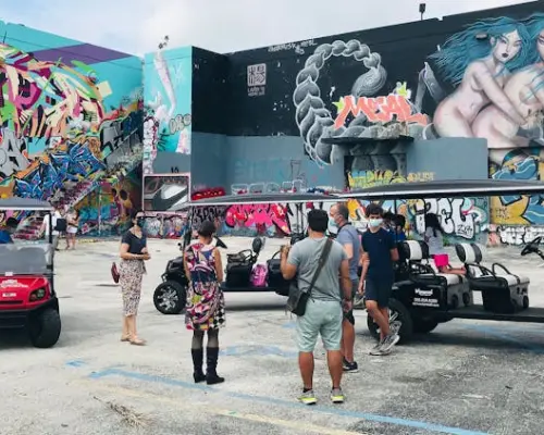 Wynwood graffiti golf cart tour
