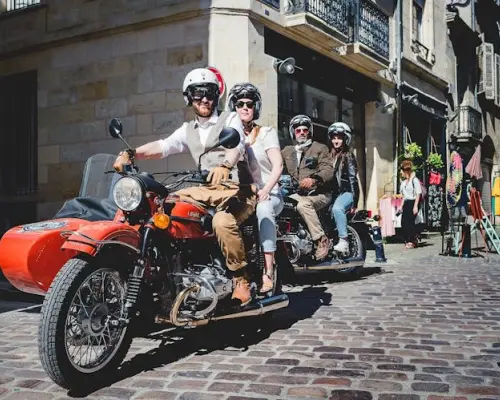 Classic sidecar tour in Bordeaux