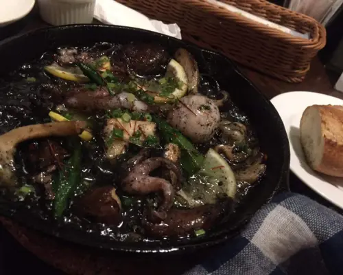 東京、千馱木、根津 | 大蒜料理 Ajillo Bar & Gohan Yamabudo (Ajillo Bar & Gohan Yamabudo) |僅座位預定