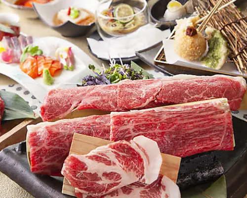 Takadanobaba, Tokyo | Thịt xiên nướng Yakitori Sumibi Yakitori đến Aburi Niku Sushi Ăn thả ga Sosaku Izakaya Kuroobi （炭火焼き鳥と炙り肉寿司食べ放題 創作居酒屋 黒帯 高田馬場店）| Chỉ đặt chỗ