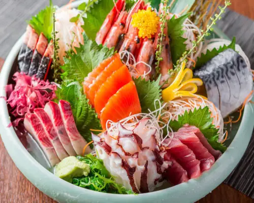 东京滨松町芝公园 | 烤鸡肉串金枪鱼总本家（金枪鱼总本家滨松町店）|仅座位预定