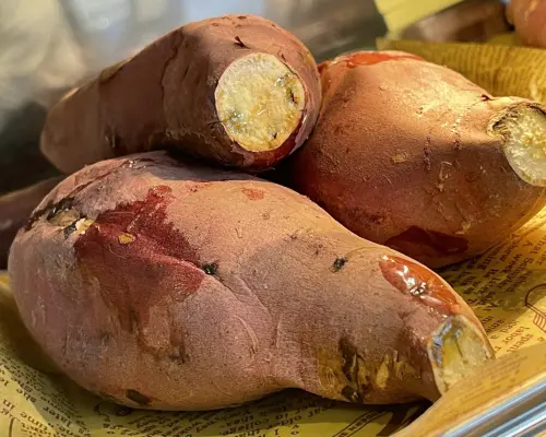 Tokyo Hikifune, Mukojima, Oshiage area | Sweets Yabai Yakiimo Yasan（ヤバイ焼き芋屋さん 浅草店）| Seat Reservation Only