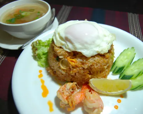 Quận Osaka Namba, Nihonbashi, Dotonbori Curry Thai Senmonten TAI THAI ( Nhà hàng đặc sản Thái TAI THAI Chi nhánh chính Namba) |