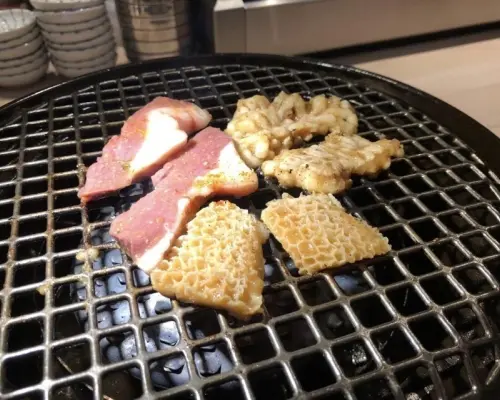 เทนจิน จังหวัดฟุกุ เฉพาะจองที่นั่งเท่านั้น | อิซากายะ Kobe Yakiniku Kanteki（神戸焼肉かんてき 春吉店） |