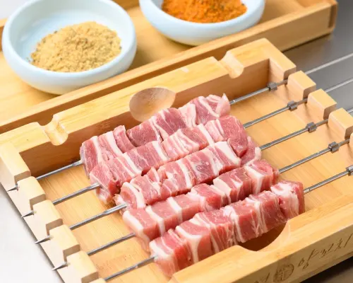 오사카시 니시나리구 | 이자카야 쿠시야키 소후즈 히츠지니쿠 쿠시(작은 고추와 양꼬치 꼬치) | 좌석 예약 전용