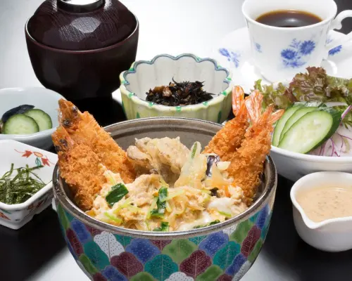 돗토리현 요나고시, 사카이미나토시, 히요시즈시 | 시푸드 긴자(긴자 요나고 워싱턴 호텔 플라자) | 좌석 예약 전용