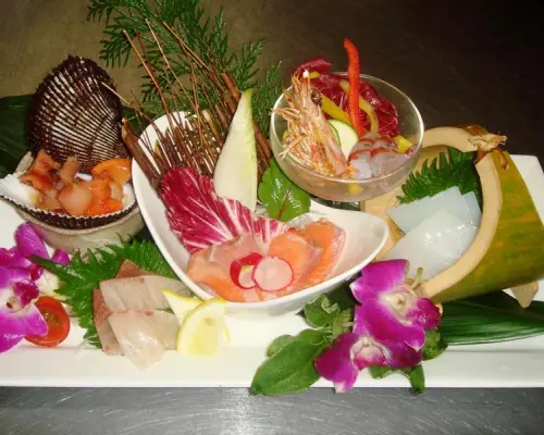 冈山县津山/奥津 | 鸡肉料理 月之汤 |仅座位预定