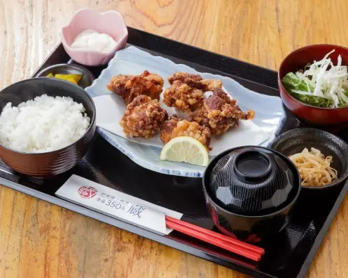 Quận Osaka, | Món nướng than kiểu Nhật | Robatayaki Nishinakajima No Kura（炉端焼 西中島の蔵）| Chỉ đặt chỗ