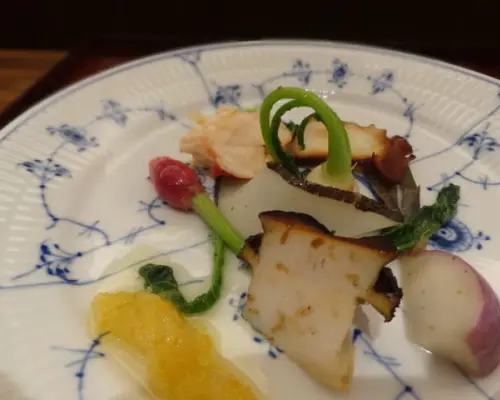 京都府 向日葵、八幡、久美山 | 日式餐厅FOUR SEASONS（ステーキ割烹 四季）|仅座位预定