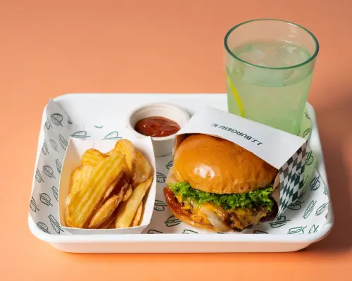 埼玉縣越谷/草加 | Cafe JS BURGERS Jr.（JS BURGERS Jr.越谷湖城店）|僅座位預定