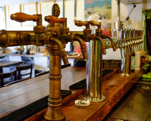 神奈川县关内/伊势佐木町 | 啤酒馆BAY BREWING（ベイブルーイング 関内本店）|仅座位预定