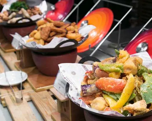 台灣美食｜台北凱達大飯店 百宴自助餐廳｜49折優惠餐券