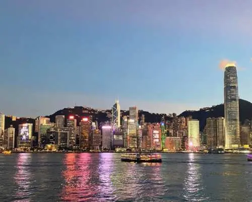 【端午連休出發・最低NT$13999起】長榮航空・桃園出發｜香港 3天計畫機票・1 人成行含行李