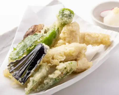 Tỉnh Aomori, bờ biển Hachinohe/Tanesashi | Izakaya Sumibi Yakitori Gochi (Gà nướng than Gochi) | Chỉ đặt chỗ