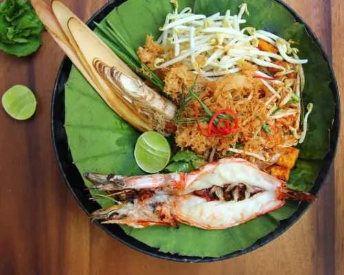 OPEN Bar at DoubleTree by Hilton Bangkok Ploenchit | Thailand