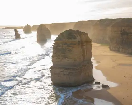 Great Ocean Road and Twelve Apostles Sightseeing Tour by MR JOHN TOURS <Japanese-speaking guide>