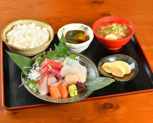 大阪府难波、日本桥、道顿堀| 居酒屋千日前金枪鱼中心 |仅座位预訂