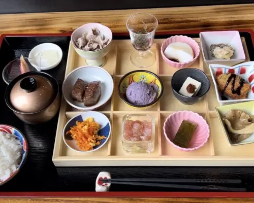 冲绳县北谷町读谷| 牛排合掌食堂 |仅座位预订