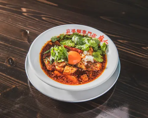 大阪府 心齋橋、南船場、長堀橋 | 點心 麻婆麵 專店 天麻人 (麻婆面專門店 麻人心齋橋店) |僅座位預訂