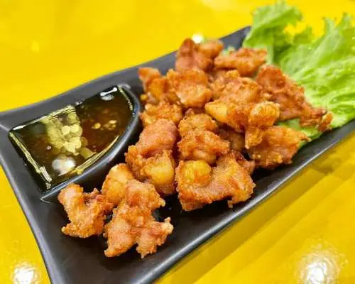 ชั้นลอย Cuisine & Bar | กรุงเทพฯ