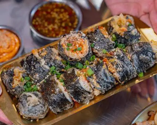 Tong Tong Haan Thanon Chan | Bangkok