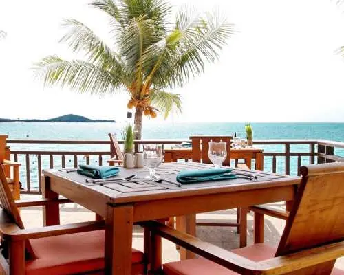 The Bre-Eze Restaurant at Fair House Villas & Spa (Samui)|素叻他尼