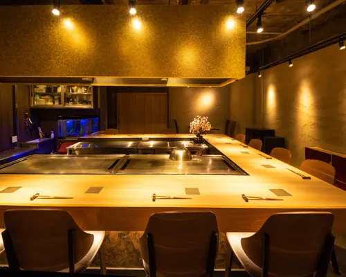 โตเกียว, รปปงงิ, โนกิซากะ, นิชิอาซาบุ | เทปันยากิ | อาหารทะเล (ซีฟู้ด) Teppanyaki grow（鉄板焼 grow 六本木店)| เฉพาะจองที่นั่งเท่านั้น