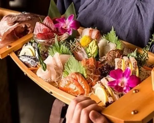 东京、汐留、新桥| 串烧Umaimaguro to Seafood Izakaya Isaribi（旨いマグロと海鮮居酒屋 漁火 新橋店)|仅座位预訂