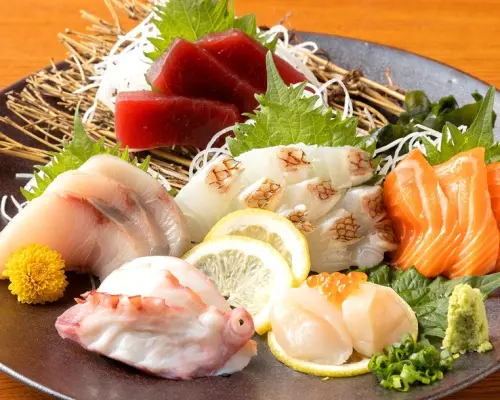 จังหวัดโอซาก้า, สถานีโอซาก้า, อุเมดะ, ชินจิ | อาหารทะเล (ซีฟู้ด) Sosaku Washoku to Umai Sake Yui (อาหารญี่ปุ่นสุดสร้างสรรค์และสาเกยุอิสาขา Umeda Chayamachi แสนอร่อย) | เฉพาะจองที่นั่งเท่านั้น