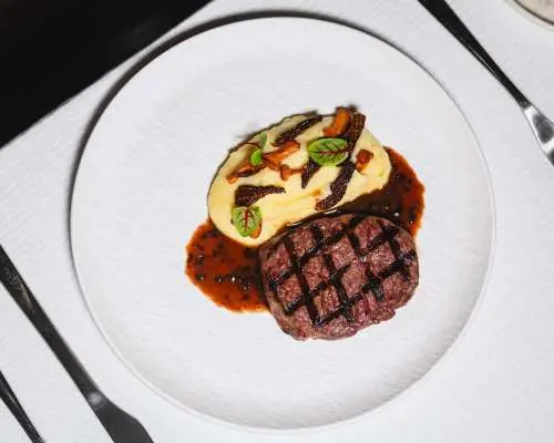 Ricci Italian Restaurant and Crudo Bar| แขวงลุมพินี