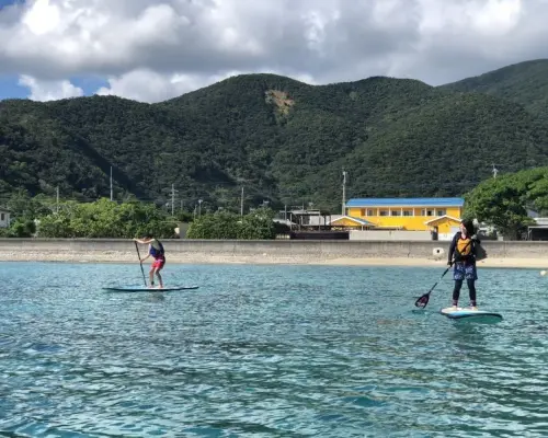 【奄美大島・南部】奄美ブルーを楽しむSUP体験・安心のレクチャー付き